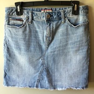 Tommy Hilfiger Light wash jean skirt